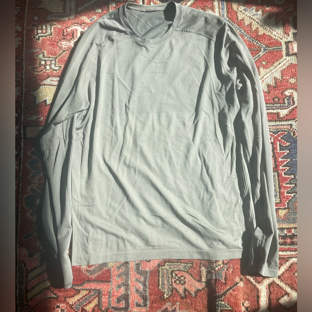 Lululemon Men’s Metal Vent Breathe Long Sleeve
